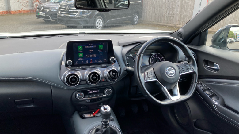 Nissan Juke 1.0 DiG-T 114 N-Connecta 5dr Petrol Hatchback